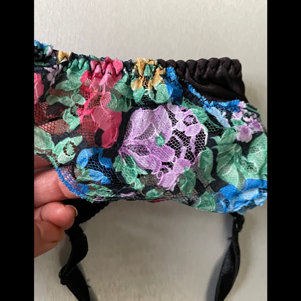 Vintage floral lace garter belt Small - Picture 7 of 13